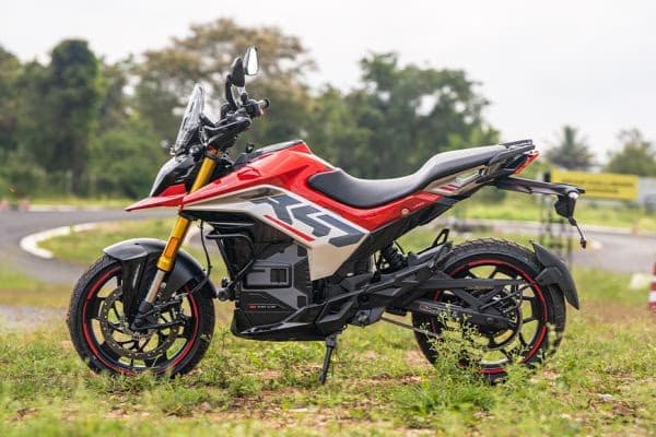 Ultraviolette Automotive X-47 Original plus 7.1 KW